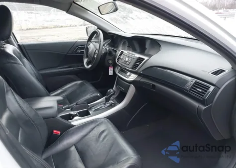 2013 Honda Accord Sport z USA, uszkodzony, nr VIN 1HGCR2F52DA161596